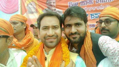 आजमगढ़ में अभिनेता विनोद यादव ने किया निरहुआ के चुनाव प्रचार, कहा - दो लाख वोट से होगी जीत