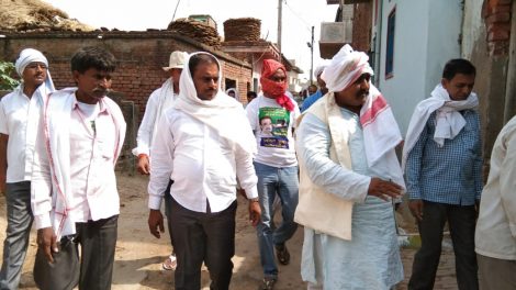 अनिल कुमार ने गली – गली घूमकर किया जनसंपर्क, कहा – मौका मिला तो बनायेंगे आदर्श बक्‍सर लोकसभा क्षेत्र