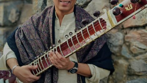 Ustad Hidayat Khan wants to revive the magic of classical music; offers no-cost music to Bollywood Filmmakers