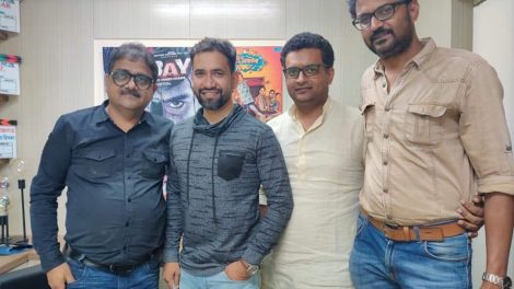 फिल्‍म ‘पटना से पाकिस्‍तान 2’ के लिए प्रदीप कुमार शर्मा ने दिनेशलाल यादव निरहुआ को किया साइन