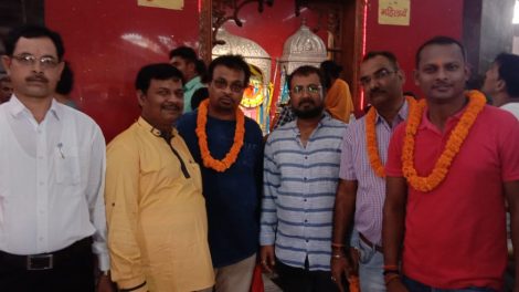 मैंने उनको सजन चुन लिया की सफलता के लिए पटना के हनुमान मंदिर में निर्माता निर्देशक ने लिया आशीर्वाद