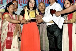 Narulas' & Co. की निदेशिका सुश्री शिखा नरूला, को Young Entrepreneur Award मिला