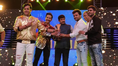 मनोज तिवारी, रवि किशन, दिनेशलाल यादव निरहुआ और खेसारीलाल यादव की उपस्थित में संपन्‍न हुआ भोजपुरी सिनेमा स्‍क्रीन एंड स्‍टेज अवार्ड 2019