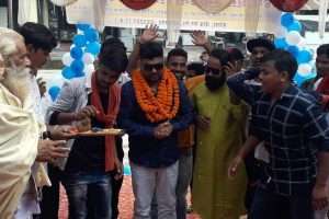 https://bhojpurimedia.net/azamgarh-me-hue-studio-oppening-ka-khas-hissa-bane-ashish-verma-aur-shivam-yadav