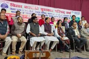 स्व०यमुना चौधरी की पुण्यतिथि पर कलाकारों और पत्रकारों को मिला सम्मान