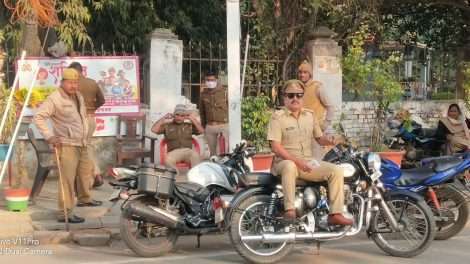 वायरल हुई आशीष वर्मा की फ़िल्म 'गौरी शंकर' के सेट की तस्वीरें