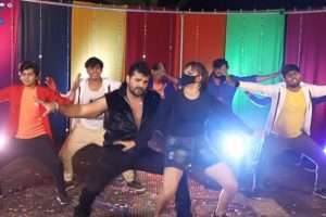 #Khesari Lal Yadav | चुम्मा चाटी के पार्टी होई | Chumma Chati Ke Party Hoi | New Year Song