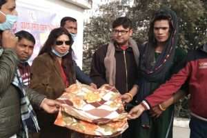 दीदी जी फाउंडेशन ने किन्नर समुदाय के बीच कंबल बांटकर राष्ट्रीय मतदाता दिवस मनाया
