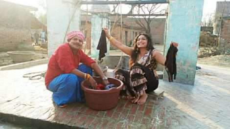 जब अजय यादव 'कट' के बाद भी लिपटे रहे हीरोइन अनन्दिता गिरी से