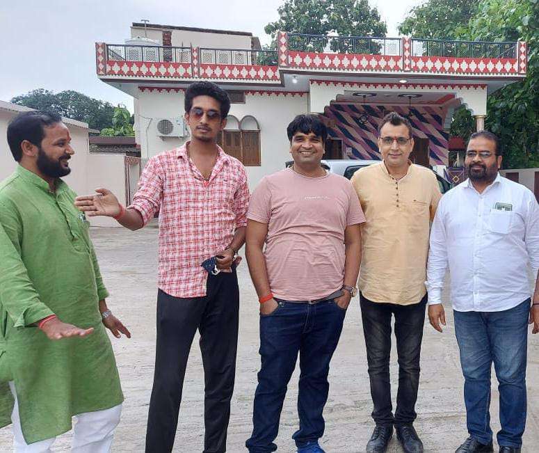 निरहुआ की नई फिल्म"राजा डोली लेके आजा"की लोकेशन हो गई फाईनल ,बनारस की धरती पर जल्द ही कि जायेगी शूटिंग