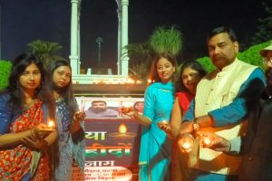 सैनिकों की कुर्बानी को कभी नहीं भूलना चाहिए : राजीव रंजन प्रसाद