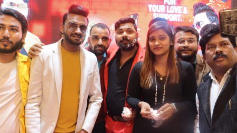 विनय पाण्डेय सानू, आकांक्षा दूबे के गाना "बुलेट पs जीजा" का 100 मिलियन व्यूज का मनाया गया जश्न, देसी स्टार समर सिंह ने बनाया यादगार