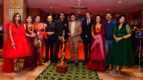 शिल्पस्मृति स्पार्कलिंग इवेंट्स ने फैशन शो का किया आयोजन