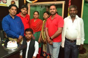 जय गणेश डिजिटल ऑडियो स्टूडियो के 5th वर्षगांठ पूरी टीम ने धूमधाम से मनाया