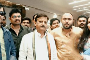 पहली बघेली फीचर फिल्म “प्रीत के बंधन” प्रीमियर में पहुंचे पूर्व मंत्री राजेन्द्र शुक्ला, बढ़ाया कलाकारों का हौसला