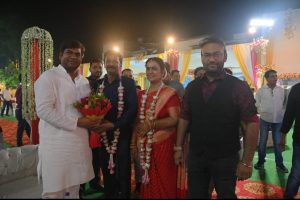 पूर्व केन्द्रीय मंत्री उपेन्द्र कुशवाहा और पूर्व मंत्री मुकेश सहनी ने दिया अभिनेता - निर्माता संजय सिंह की बहन की शादी के सिल्वर जुबली पर बधाई व शुभकामनाएं