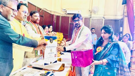 PRO Kundan Kumar honored with Dr. Satchidanand Sinha Parivartan Media Award