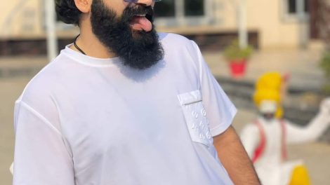 शिव आर्यन पहुंचे अनाथालय अपने जन्मदिन को बेहद खास अंदाज में मनाने के लिए