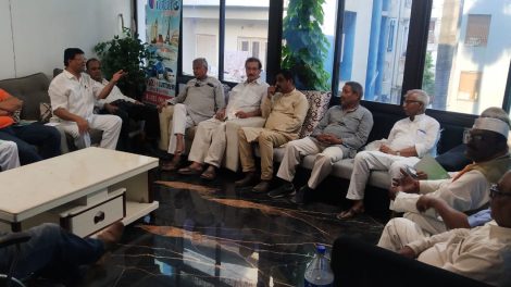 लोकनायक जयप्रकाश अंतरराष्ट्रीय अध्ययन विकास केन्द्र के तत्वावधान में बैठक , पटना में रखी गई ।