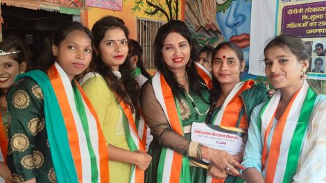 दीदजी फाउंडेशन संस्कारशाला में सिलाई केन्द्र में प्रशिक्षित महिलाओं को मिला सम्मान