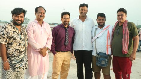 दिनेश लाल यादव निरहुआ की 'संकल्प' की शूटिंग विधिवत पूजा करके शूटिंग हुई शुरू आजमगढ़ में