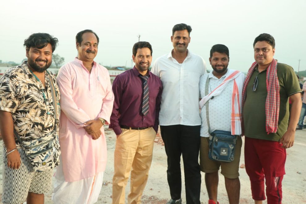 दिनेश लाल यादव निरहुआ की 'संकल्प' की शूटिंग विधिवत पूजा करके शूटिंग हुई शुरू आजमगढ़ में