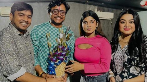 खेसारी और निरहुआ के करीबी हीरो अमरीश सिंह का जन्मदिन पार्टी मुंबई में