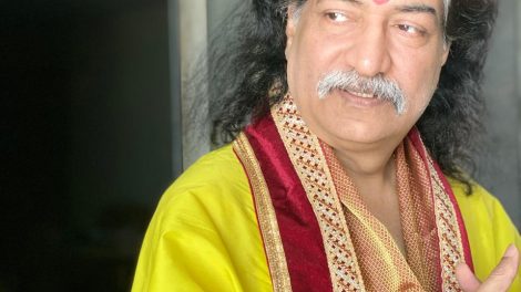 सांप्रदायिक भावनाओं को ठेस पहुंचती है जुनैद खान की फिल्म महाराज प्रसारण पर लगे रोग : राजीव लोचन महाराज
