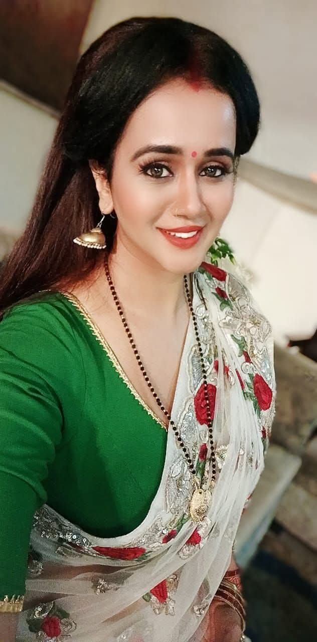 अभिनेत्री नहीं तो कॉर्डियोलॉजिस्ट बनती गुंजन पंत, जानिए कैसे भोजपुरी की टॉप अभिनेत्री बनी गुंजन