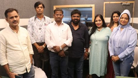 मनी भट्टाचार्य, राघव पाण्डेय, सुनील मांझी, विकाश सिंह, मनोज कुमार की 'माई के पंचनामा' का संगीतमय मुहूर्त संपन्न