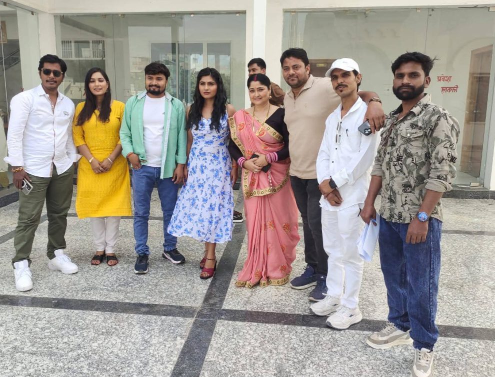 Shooting of the film "Radha Ka Pyar Aadha Aadha" begins in Bhadohi, Uttar Pradesh