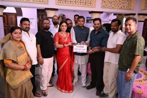 धनंजय तिवारी के निर्देशन में प्रिंस सिंह राजपूत और पायस पंडित की भोजपुरी फिल्म 'गर्भ' की शूटिंग शुरू